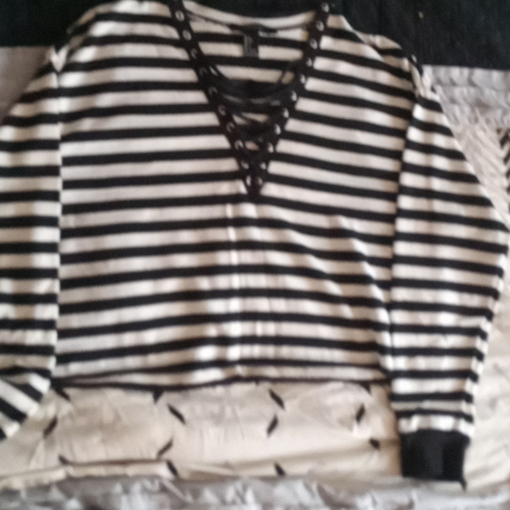 Laced up crop sweater